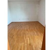 5-Zimmer-Eigentumswohnung - 110 m² mit 2 x Carports & Garten - Kaufbeuren