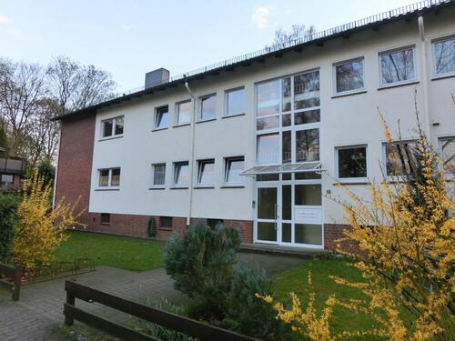 Foto - 4 - 5-Zimmerwohnung in Großburgwedel am Amtspark