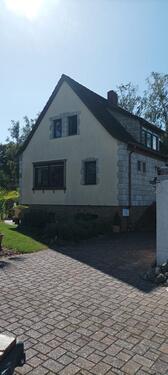 Foto - Einfamilienhaus Außenpool 6 Garagen auf 2 Eigentumsgrundstücken