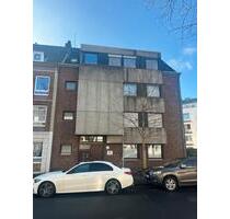 Helles Büro mit Schiebetür zu einem ruhigen Balkon - Krefeld Bockum