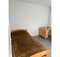 Wohnung für Studentin in Bonn - 350,00&nbsp;EUR Kaltmiete, ca.&nbsp; 24,00&nbsp;m&sup2; in Bonn (PLZ: 53121) Dransdorf