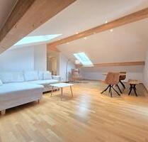 Charmante 2 Zimmer Dachgeschosswohnung in Münsing