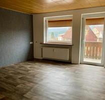 Wohnung 65 m² Hohenberg-Neuhaus 2,5 Zimmer Balkon Teilrenoviert - Hohenberg an der Eger