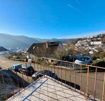 Erstbezug nach Sanierung: 3ZKB in Top Lage mit Balkon und Küche - Bad Ems