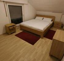 Zimmer in Haus zu vermieten - 700,00&nbsp;EUR Kaltmiete, ca.&nbsp; 20,00&nbsp;m&sup2; in Böblingen (PLZ: 71032)