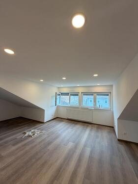 Foto - 2 Zimmer Wohnung mit EBK zu vermieten in 71063 Sindelfingen