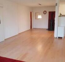 Traumhafte ETW: 7 Zimmer, 245 qm, Innenstadtlage mit Garten - Ettenheim