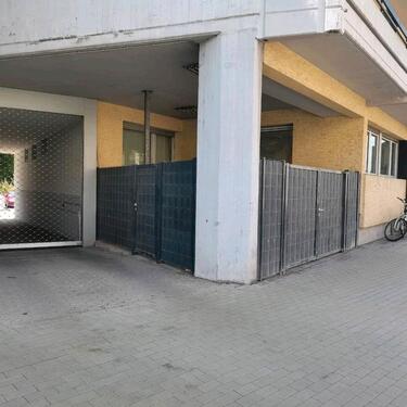 Foto - Stellplatz für PKW oder Wohnmobil zu vermieten