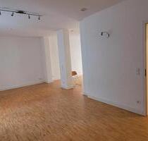 schöne Wohnung mit Balkon in Ludwigshafen zu vermieten - Ludwigshafen am Rhein Ludwigshafen-Hemshof