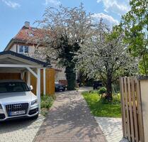 Helle 3-Zimmer-Wohnung (75 m², HochparterreEG) mit Garage, EBK - Braunschweig Wabe-Schunter-Beberbach