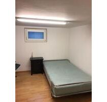 Möblierte 2 Zimmer Souterrainwohnung in Bergheim- Oberaußem