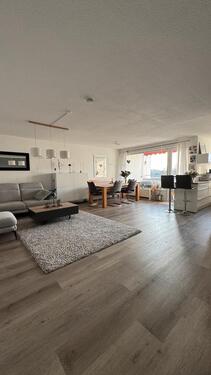 Foto - Moderne 3,5-Zimmer Wohnung mit Balkon