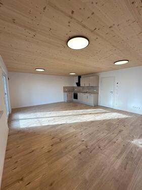 Foto - Moderne und helle 4-Zimmer Neubau-Wohnung in Deggendorf