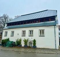 Repräsentative Büroetage mit Sichtdachstuhl & Glasdesign – Zentrale Lage am Hagen - Straubing