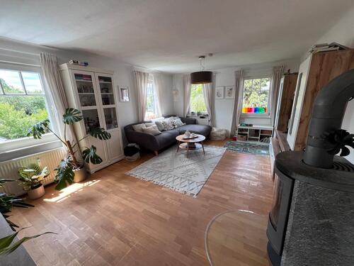 Foto - Charmante 5,5-Zimmer-Wohnung mit Garten, Balkon und Doppelgarage