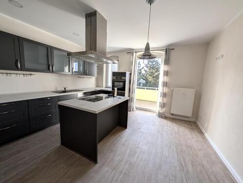 Foto - Exklusive 3-Zimmer-Wohnung mit hochwertiger Küche, großem Bad und Balkon