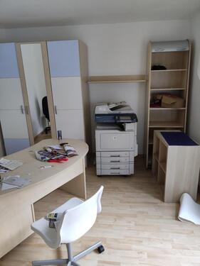 Foto - Büro, Arbeitszimmer, kleines Lager