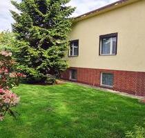 SOLIDER ALTBAU-RUDOW-BLUMENVIERTEL-GROßES GRUNDSTÜCK-BEZUGSFREI - Berlin Neukölln