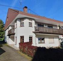Freistehendes Einfamilienhaus - 1.300,00&nbsp;EUR Kaltmiete, ca.&nbsp; 165,00&nbsp;m&sup2; in Rengsdorf (PLZ: 56579)