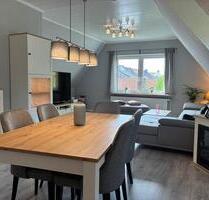 96 qm Wohnung mit Garten, Garage + 40 qm Nutzfläche in Surheide - Bremerhaven Schiffdorferdamm