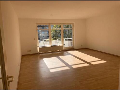 Foto - Großzügige 2-Zimmer Wohnung - 810,00 EUR Kaltmiete,
