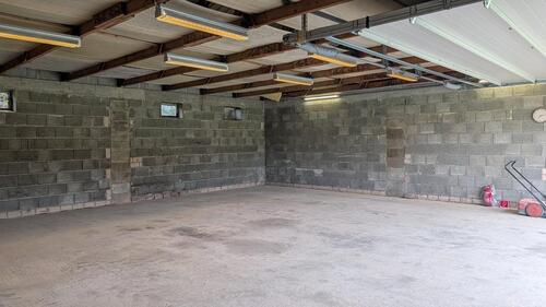 Foto - Halle ca. 100m² mit Elektrischem Tor 91483