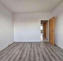 kompakte 3 Raum im EG * Balkon * Bus- u. Bahnanbindung - Chemnitz Klaffenbach