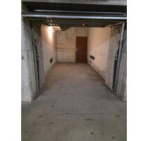 Garage mit abschließbarem Tor - 140,00&nbsp;EUR Miete, in Dachau (PLZ: 85221)