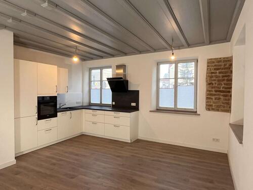 Foto - Generation 55Plus: Exklusive 3-Zimmerwohnung in herrschaftlichem Anwesen mit optimaler Infrastruktur