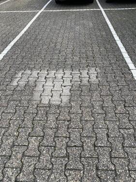 Foto - Parkplatz Kelsterbach - 60,00 EUR Miete,