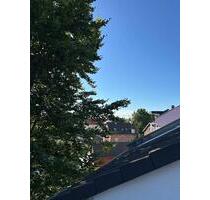 von Privat Dachwohnung 2 Zimmer Küche Bad ab 1.2.26 - Aschaffenburg Österreicher Kolonie