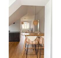 Möblierte 2-Zimmer-Dachgeschosswohnung in Berlin-Friedenau