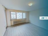 Foto - Komfortable 3-Zimmer-Wohnung mit überdachtem BALKON und Tageslichtbad mit Dusche und Badewanne