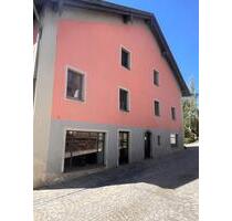 Immobilie - 300.000,00&nbsp;EUR Kaufpreis, ca.&nbsp; 230,00&nbsp;m&sup2; in Eschlkam (PLZ: 93458)