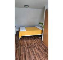 Gemütliches Dachgeschoss-Zimmer in Niederseßmar (nur Frauen) - Gummersbach Berstig Süd