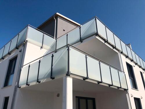 Foto - Moderne 3-Zimmer-Neubauwohnung mit Loggia, Aufzug & Tiefgarage Er