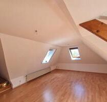1-Zimmer-Dachgeschosswohnung - 320,00&nbsp;EUR Kaltmiete, ca.&nbsp; 47,00&nbsp;m&sup2; in Barlt (PLZ: 25719)