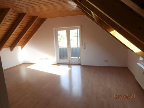 Foto - 3.5 Zimmer Dachgeschoßwohnung zur Miete in Hilders