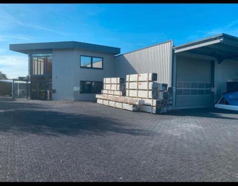 Foto - Wohn und Gewerbeobjekt mit Halle Büro & Wohnhaus