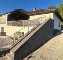 Exklusives Einfamilienhaus mit Panoramablick bis zum Wißberg - Wallertheim