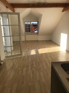 Foto - 2- Zimmerwohnung im 2.OG - 570,00&nbsp;EUR Kaltmiete, ca.&nbsp; 60,00&nbsp;m&sup2;
