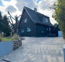 Einfamilienhaus Kernsaniert mit großem Grundstück (Südlage) - Aukrug