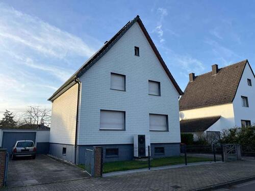 Foto - Gemütliches Einfamilienhaus mit Garten, Garage und viel Nutzfläche in Pelkum!
