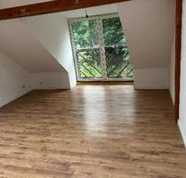 Brebach, helle DG-Wohnung - 450,00&nbsp;EUR Kaltmiete, ca.&nbsp; 55,00&nbsp;m&sup2; in Saarbrücken (PLZ: 66130) Brebach-Fechingen