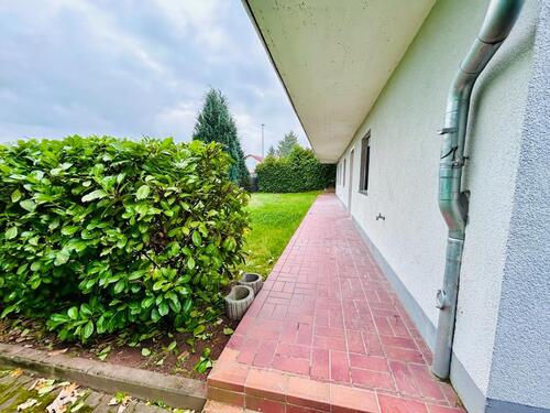 Foto - Topmoderne 4-Zimmer Terrassenwohnung mit großem Garten und traumhaftem Ausblick in bester Lage von Weilerbach - Erstbezug nach Kernsanierung