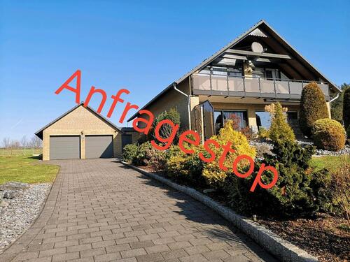 Foto - Einfamilienhaus, Doppelgarage, Freistehend, 1250qm Grundstück