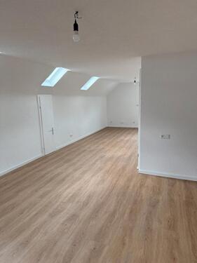 Foto - 1 Zimmer Dachgeschoßwohnung in Niederwerrn