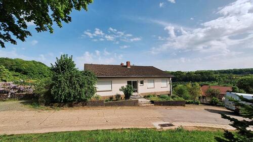 Foto - Freistehendes Haus in wunderschöner Lage (Merzig-Silwingen)
