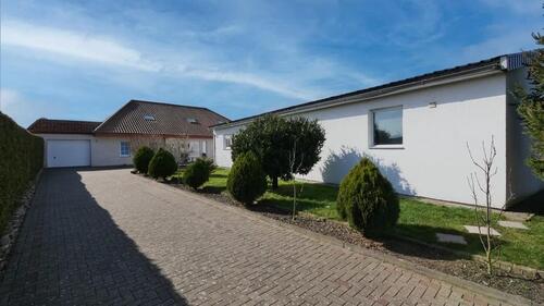 Foto - Bungalow mit Halle zu verkaufen