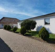 Bungalow mit Halle zu verkaufen - Bad Lippspringe